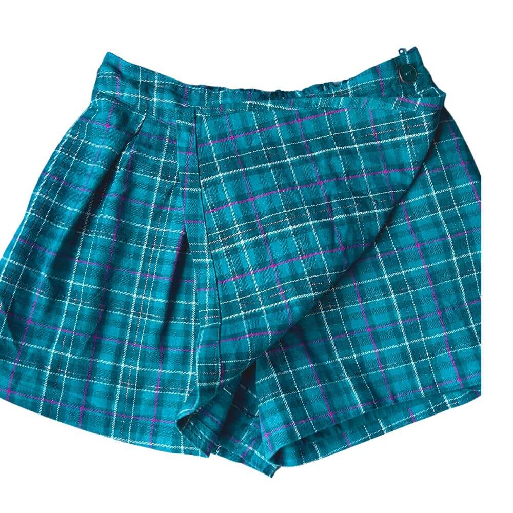 Jupe turquoise avec le short intégré