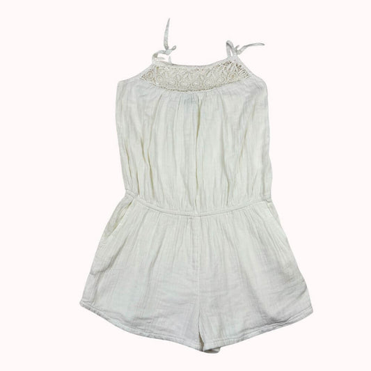 Combi-short blanche en gaze de coton avec dentelle et bretelles nouées, taille 10 ans.