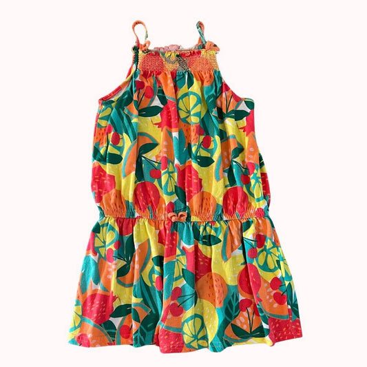  Combi-short colorée, 10 ans, avec motifs fruits multicolores, fines bretelles, taille élastiquée et tissu léger idéal pour l’été.