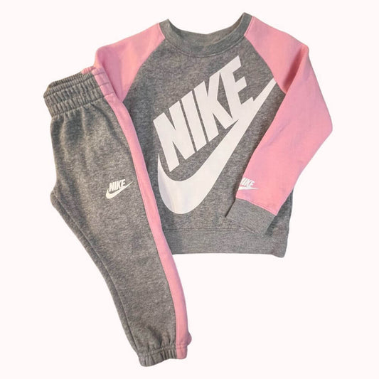 JOGGING GRIS ET ROSE -NIKE- 3-4 ANS