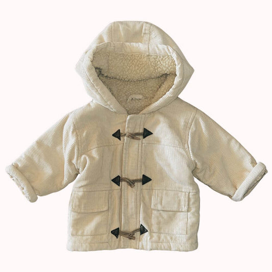 manteau écru en velours côtelé doublé de fausse fourrure chaude avec capuche, taille 6 mois.