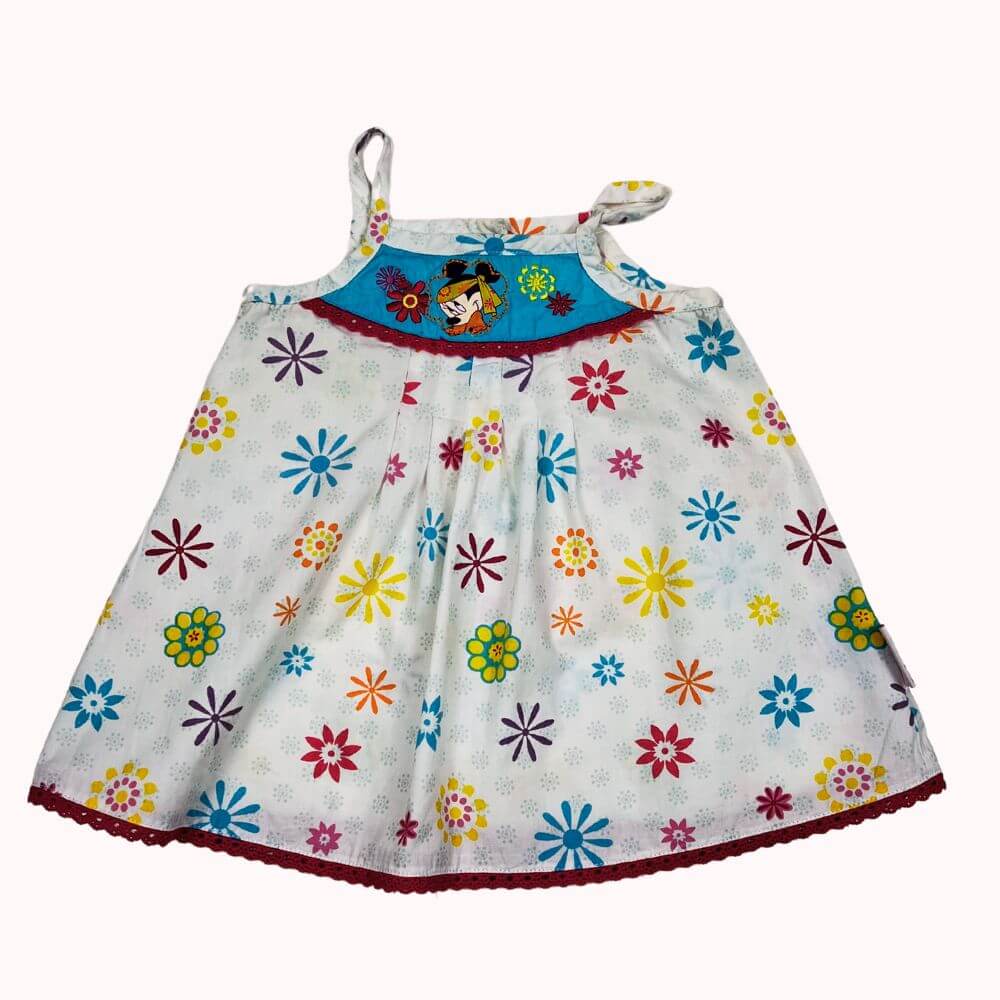  Robe Disney à bretelles, imprimé fleuri multicolore, empiècement brodé sur la poitrine, bordure en dentelle contrastée, coton léger.