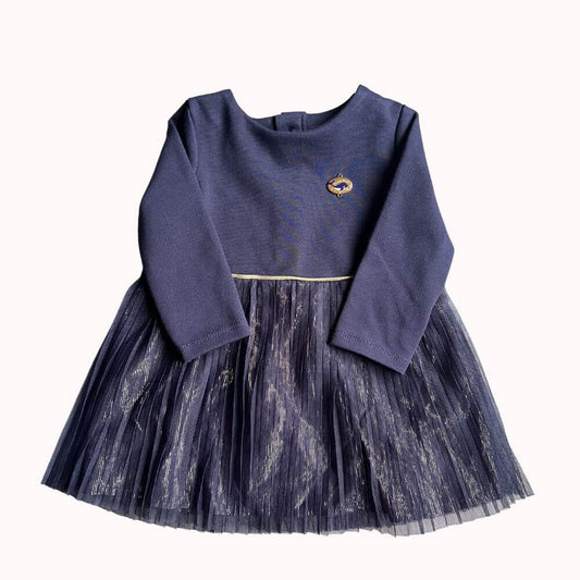 Robe bleu marine à manches longues pour bébé 9 mois, jupe en tulle pailleté doré et bouton au dos.
