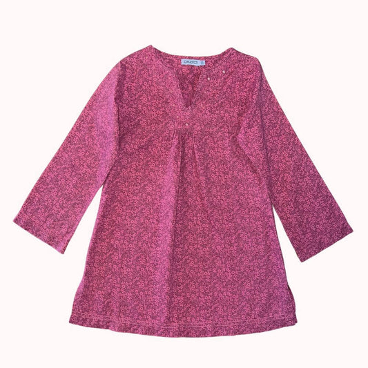  Robe d’été légère Okaïdi à manches longues pour fille 4 ans, imprimé fleuri rose discret, col brodé, coupe fluide pouvant se porter avec ceinture.