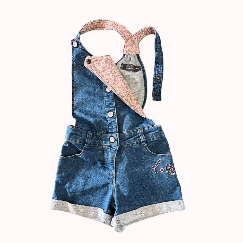 salopette short fille en jean bleu Orchestra avec doublure fleurie