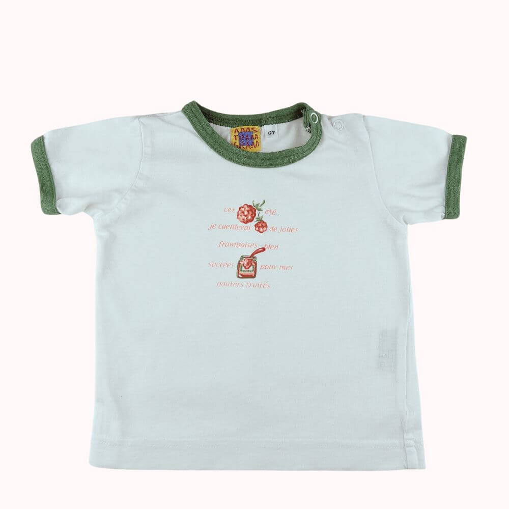 : T-shirt bébé blanc à manches courtes avec détails verts et motif framboises, taille 9-12 mois.